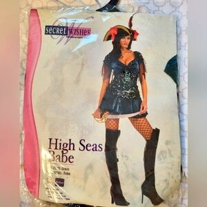 New Secret Wishes High Seas Babe Med Adult costume
